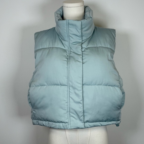New! Thread & Supply ‘Issey’ Cropped Puffer Vest Women’s Size Medium - Picture 4 of 14